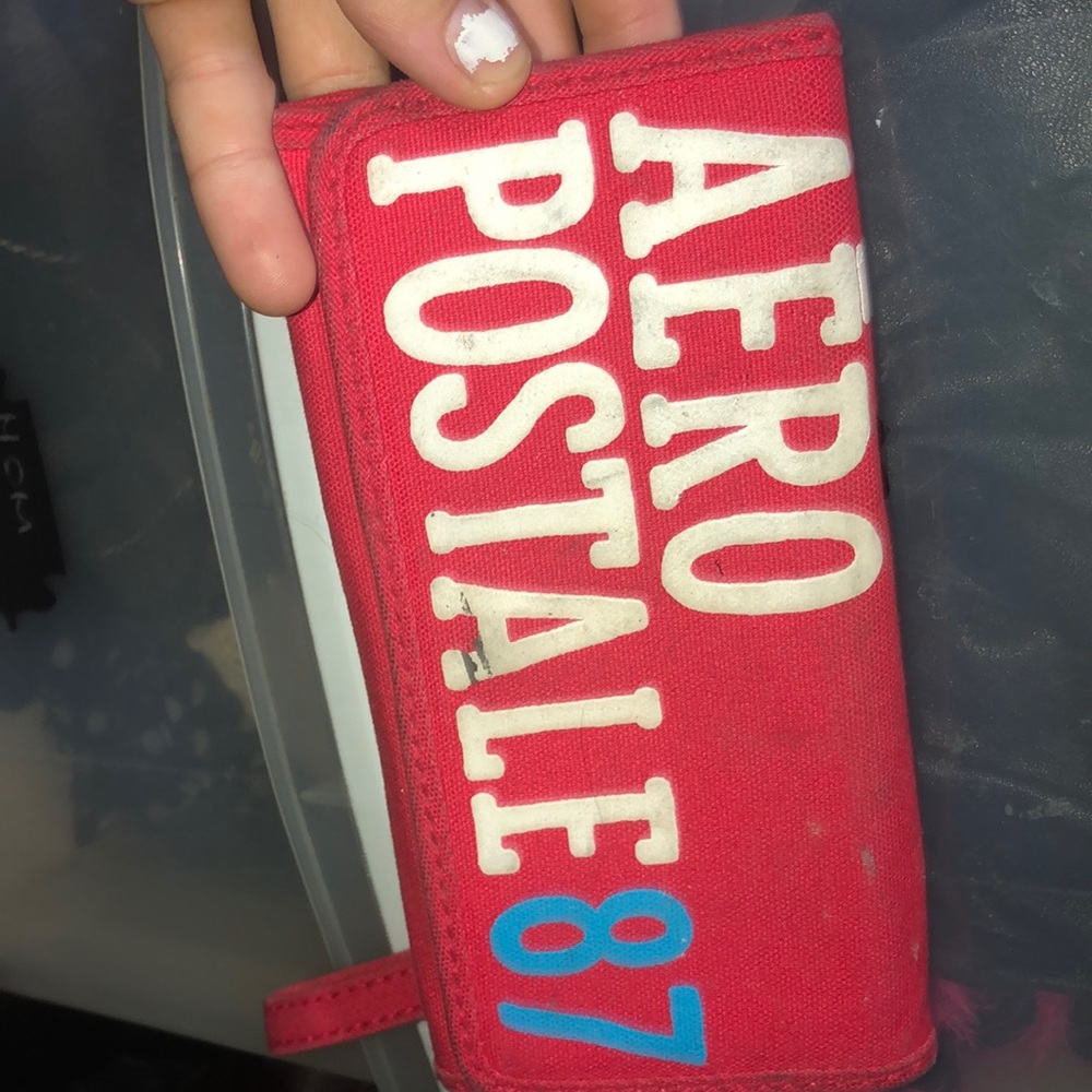 Aeropostale 87 wallet red